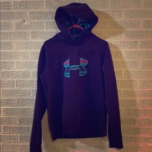 Women’s XL UA hoodie